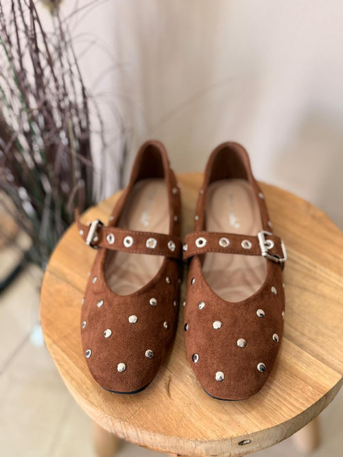 Sapatilha Mary Jane Studs – Castanho