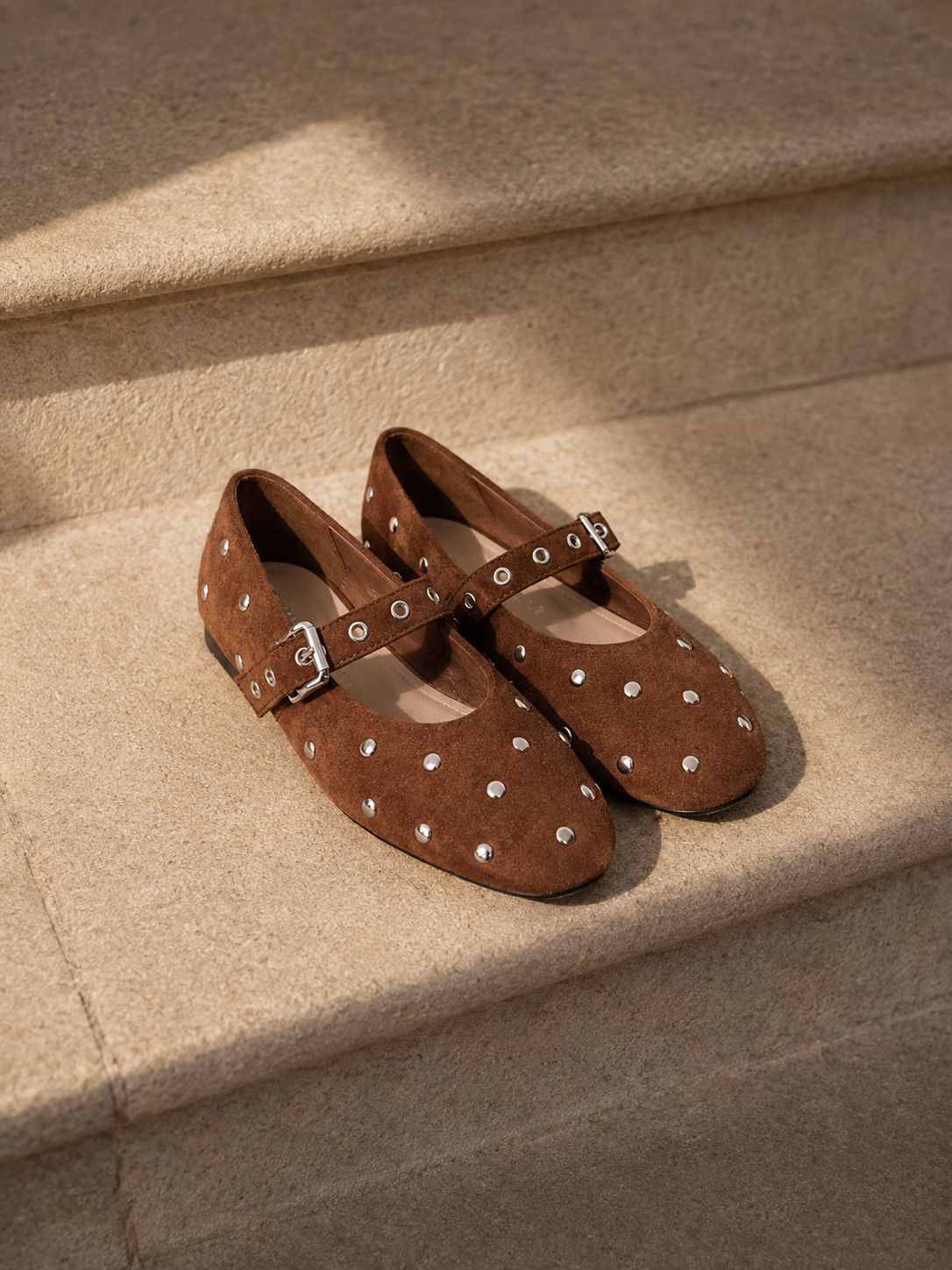 Sapatilha Mary Jane Studs – Castanho