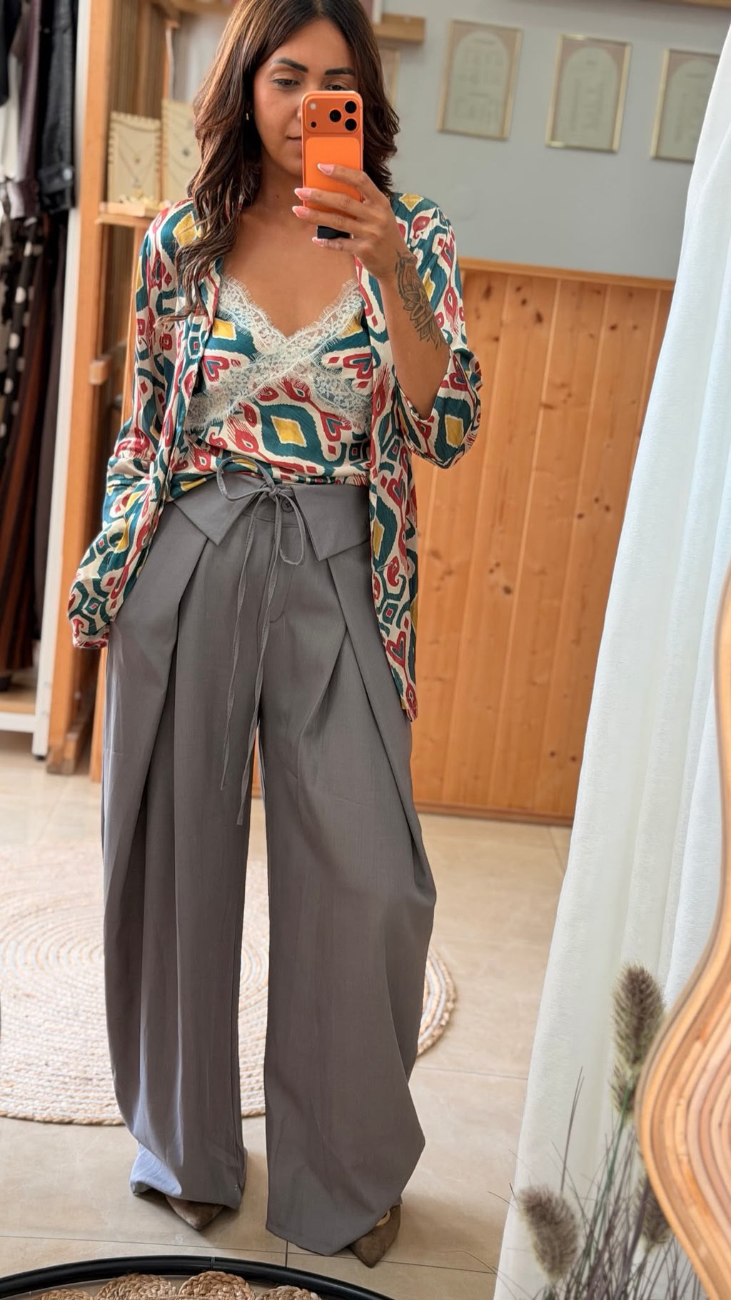 Calça Pantalona com Pregas – foto 2
