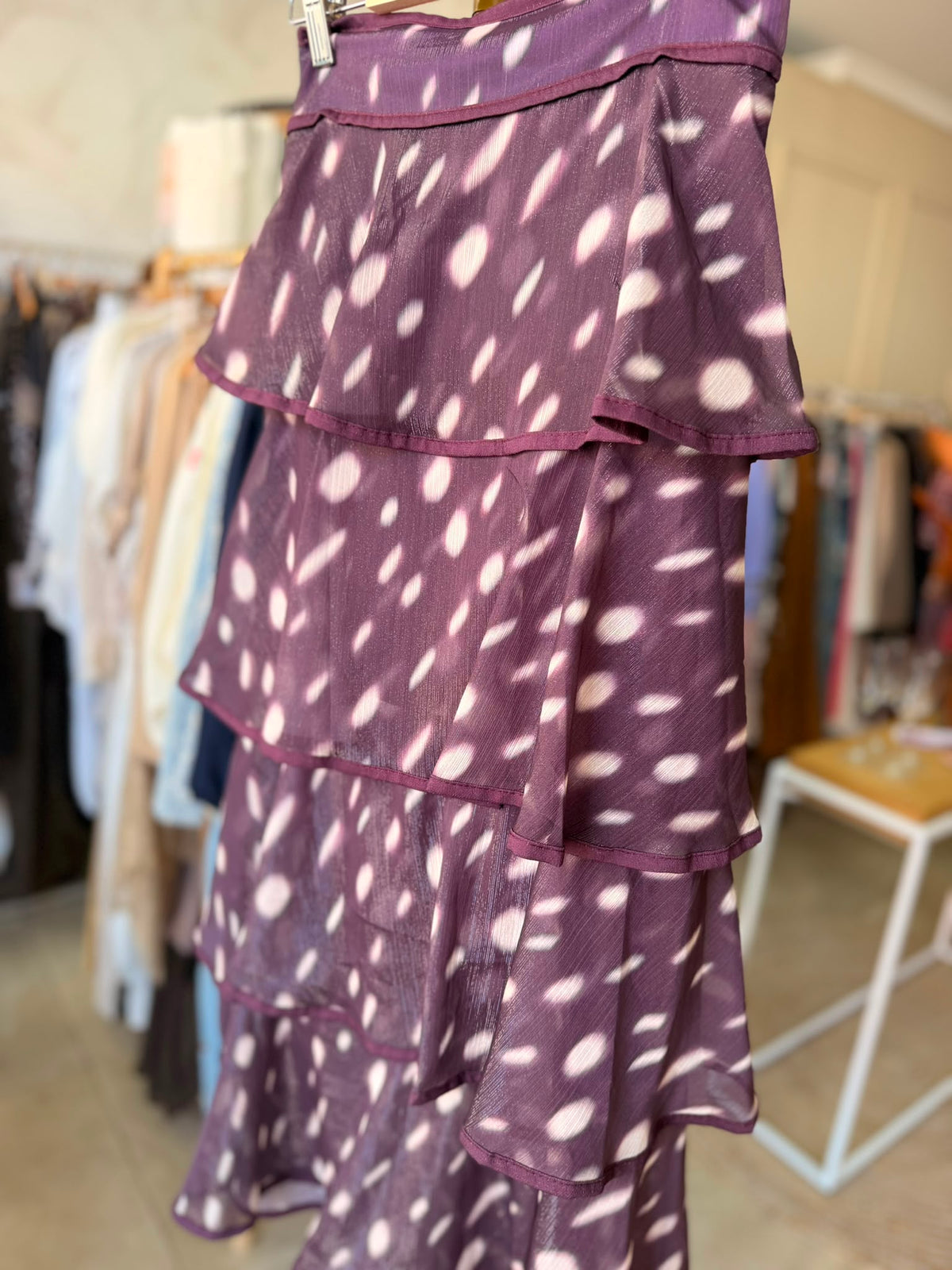 Saia Poá em Camadas na cor roxo