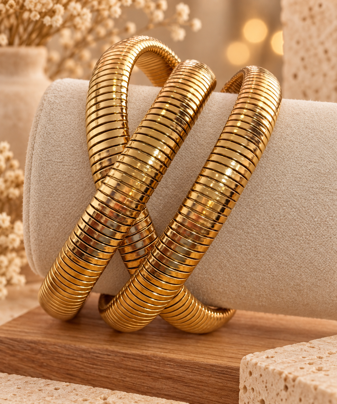 Pulseira Sculpture em Aço na cor dourado
