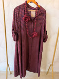Vestido xadrez na cor bordô
